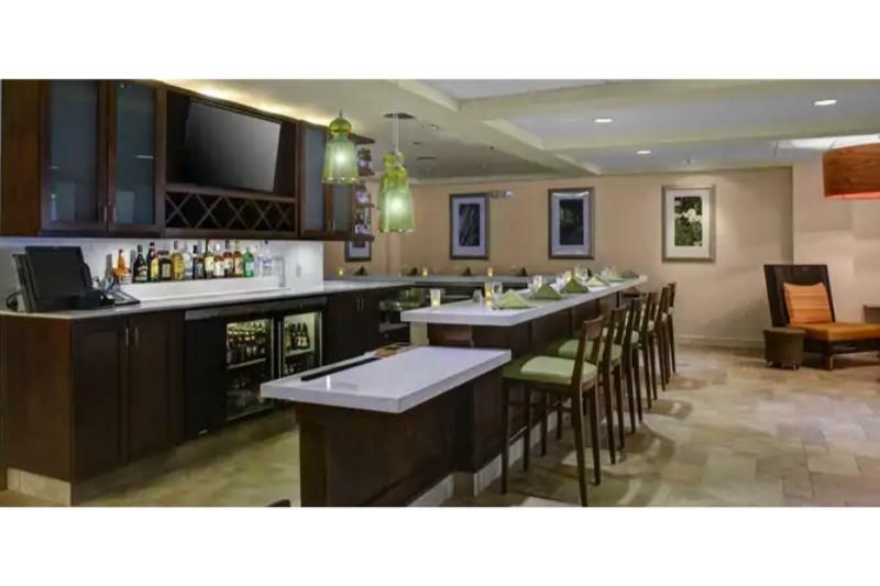 Hilton Garden Inn Boston Waltham Exterior foto